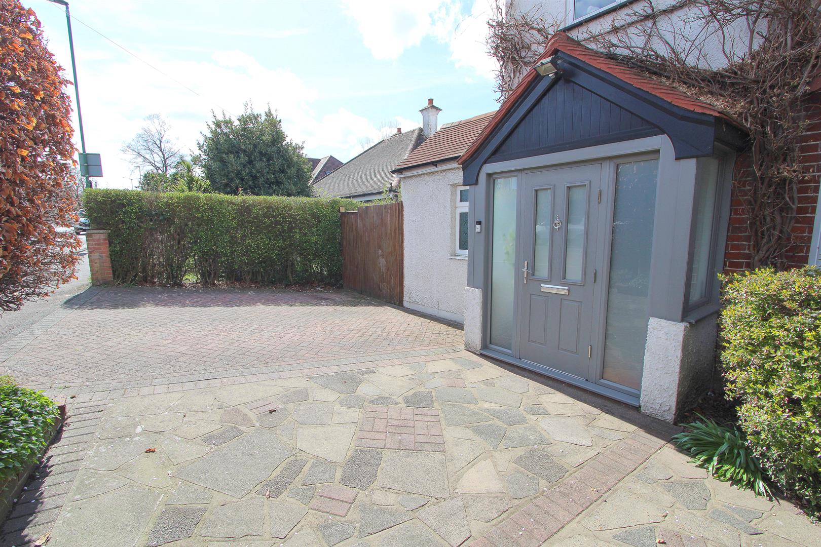Sandy Lane South, Wallington